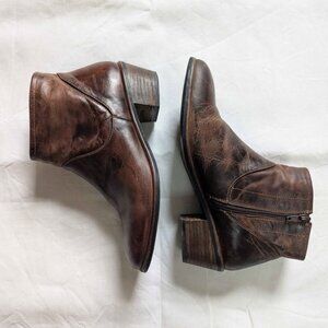 Source Unknown Brown Heeled Boots with Vintage Patina